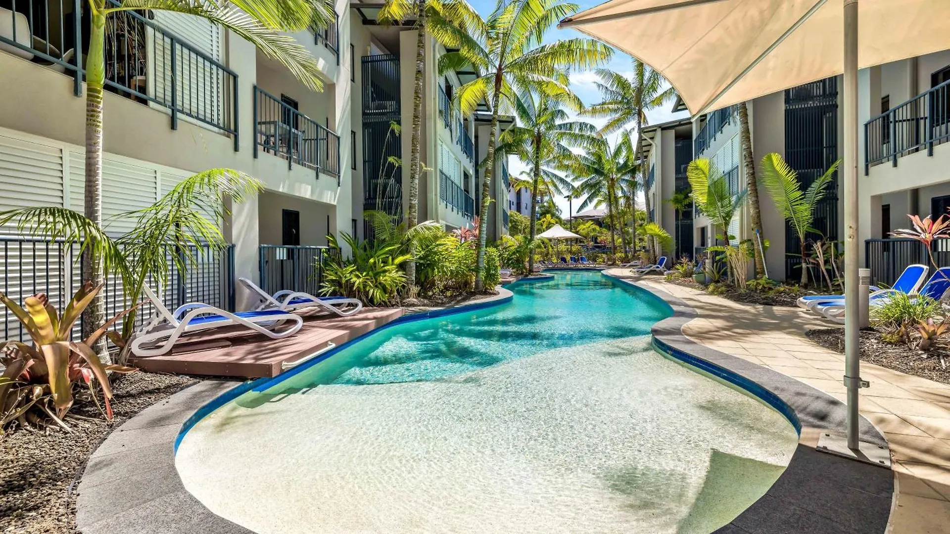 Tropical Haven - Blue Lagoon Resort Trinity Beach